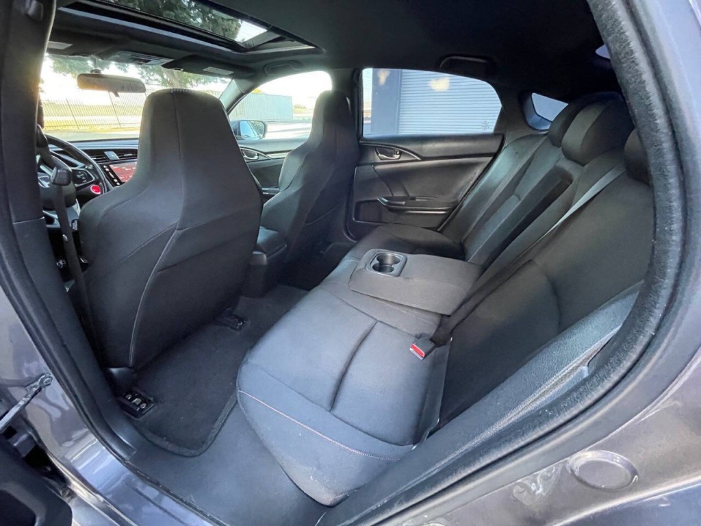 2017 Honda Civic Image 31