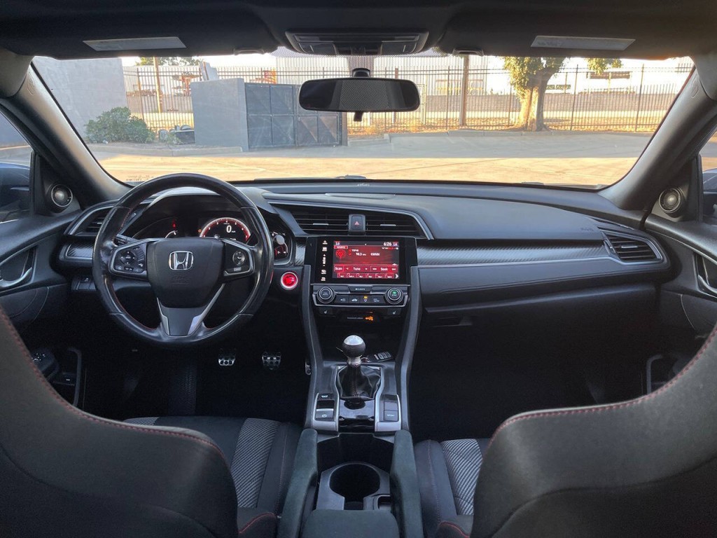 2017 Honda Civic Image 33