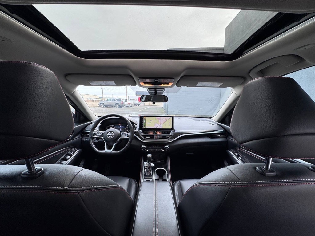 2023 Nissan Altima Image 16