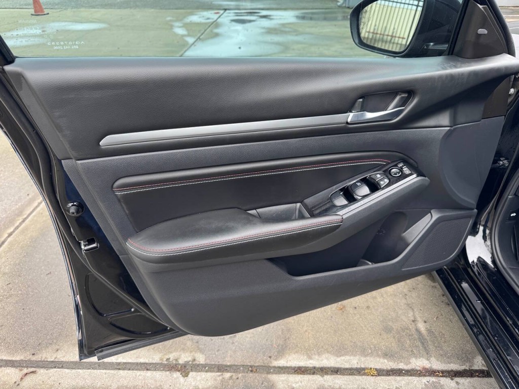 2023 Nissan Altima Image 41