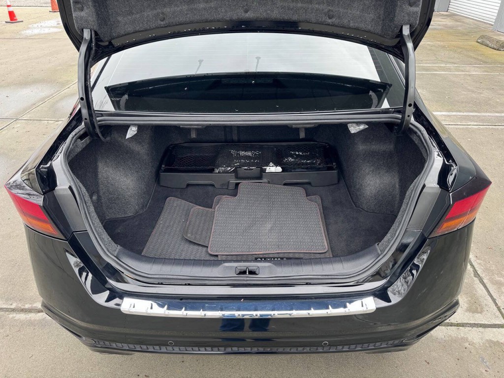 2023 Nissan Altima Image 45