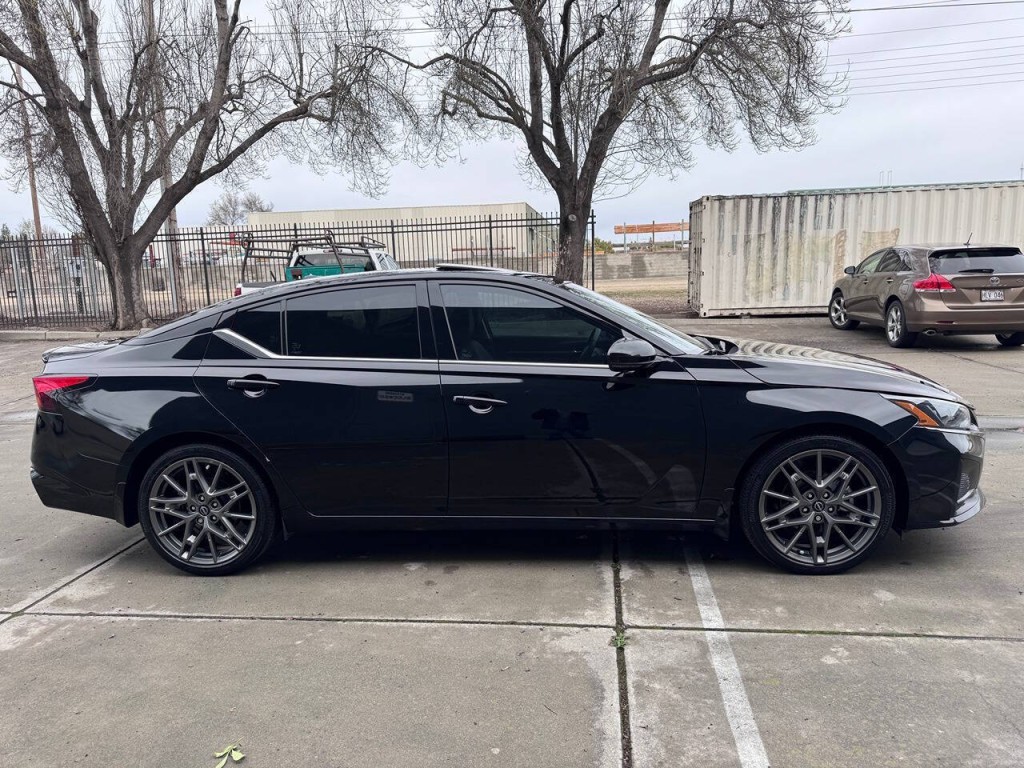 2023 Nissan Altima Image 59