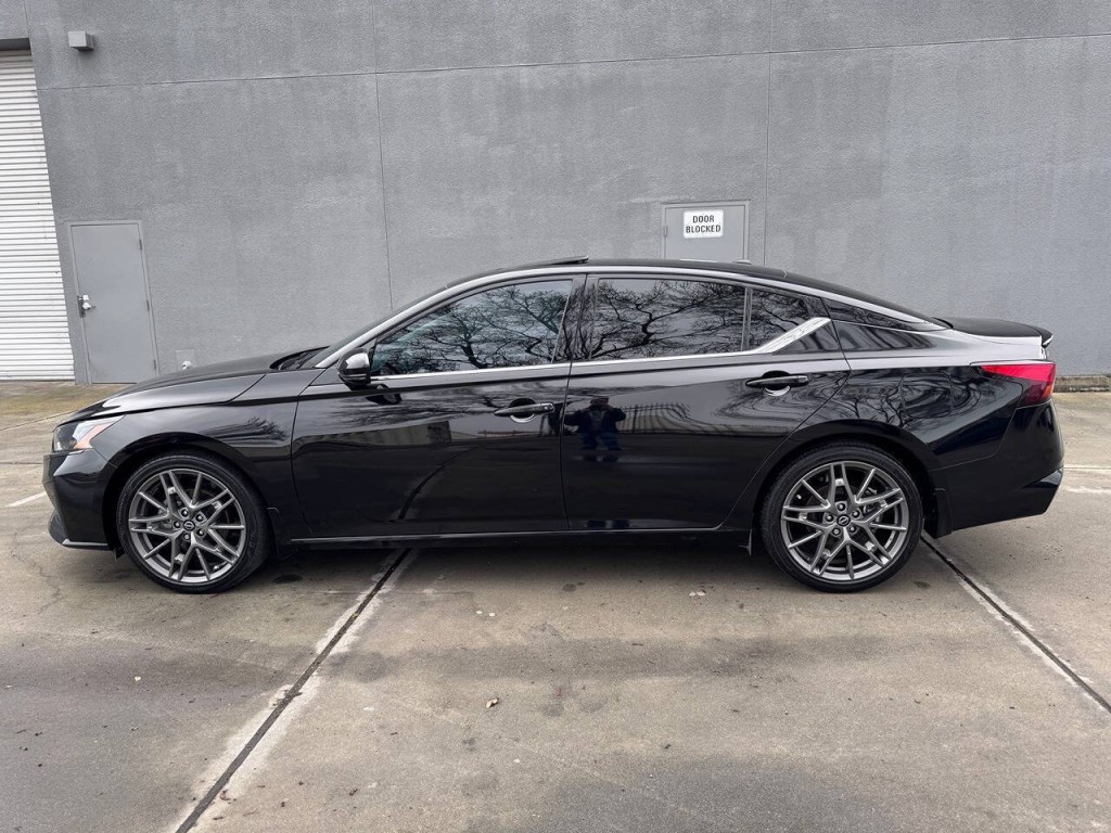 2023 Nissan Altima Image 63