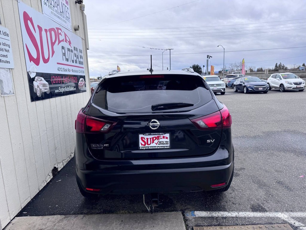 2018 Nissan Rogue Image 5