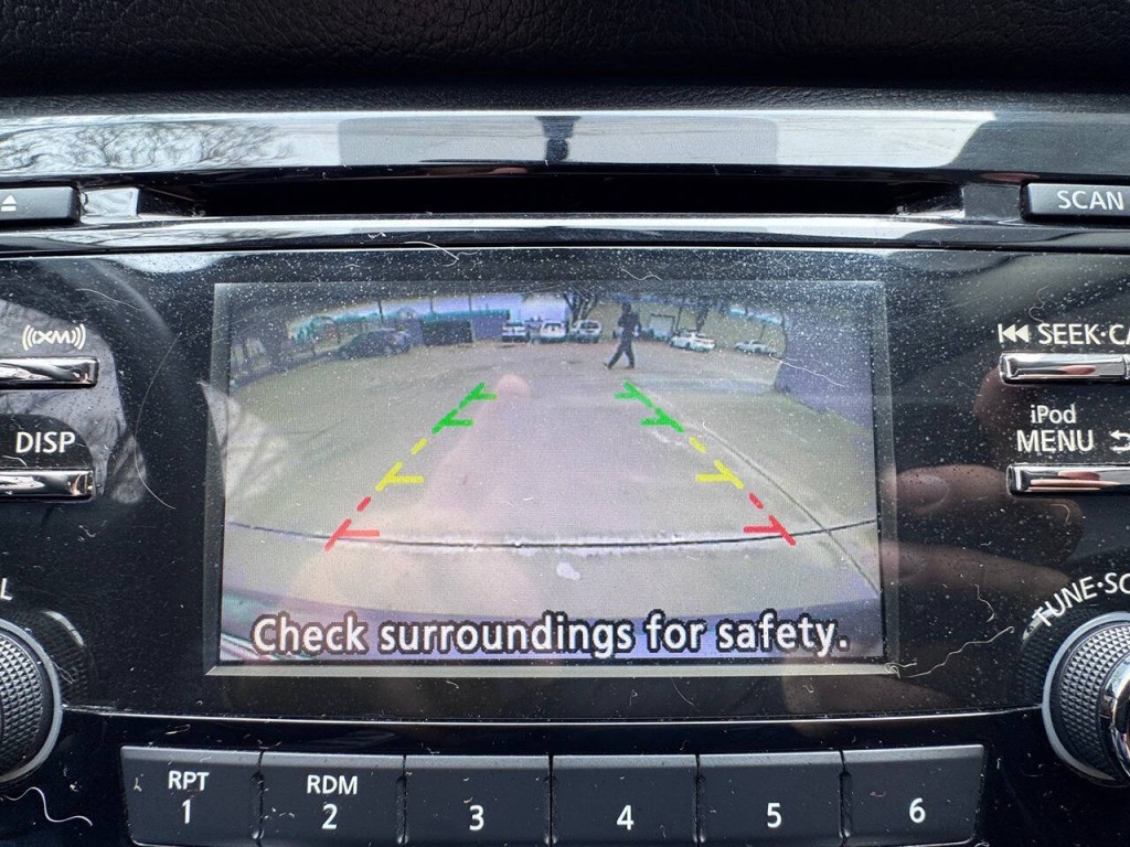 2018 Nissan Rogue Image 19