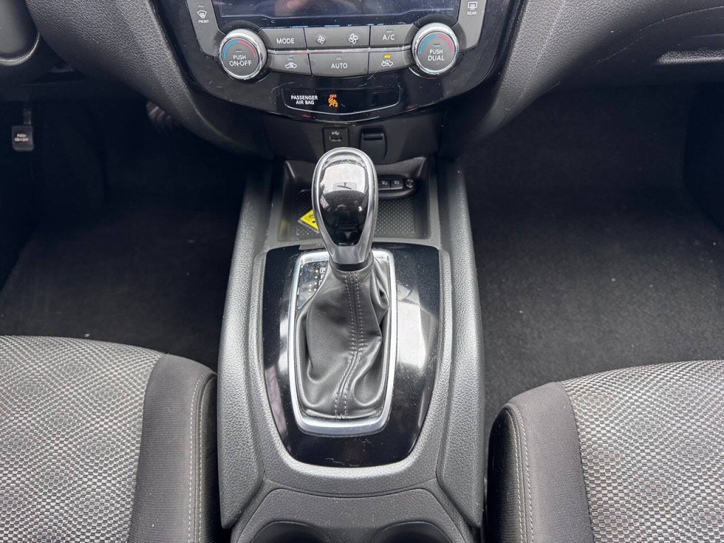 2018 Nissan Rogue Image 35