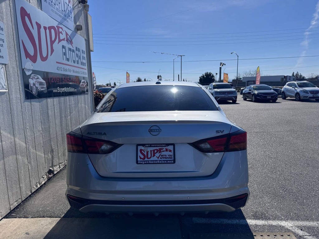 2023 Nissan Altima Image 4