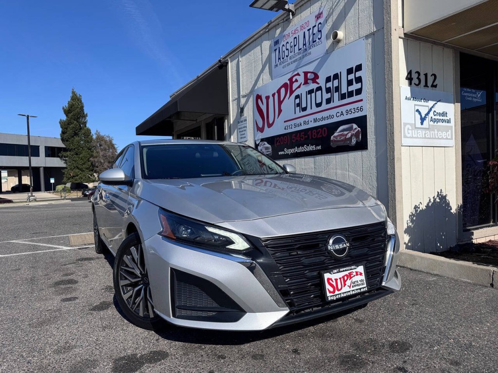 2023 Nissan Altima Image 5