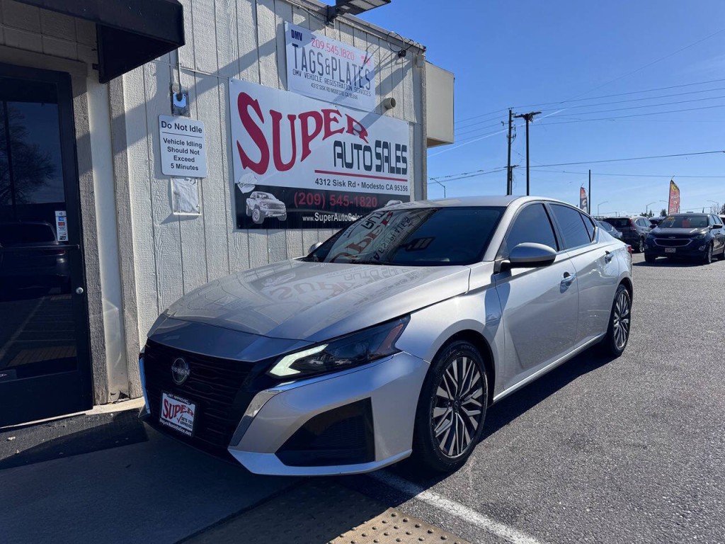 2023 Nissan Altima Image 28