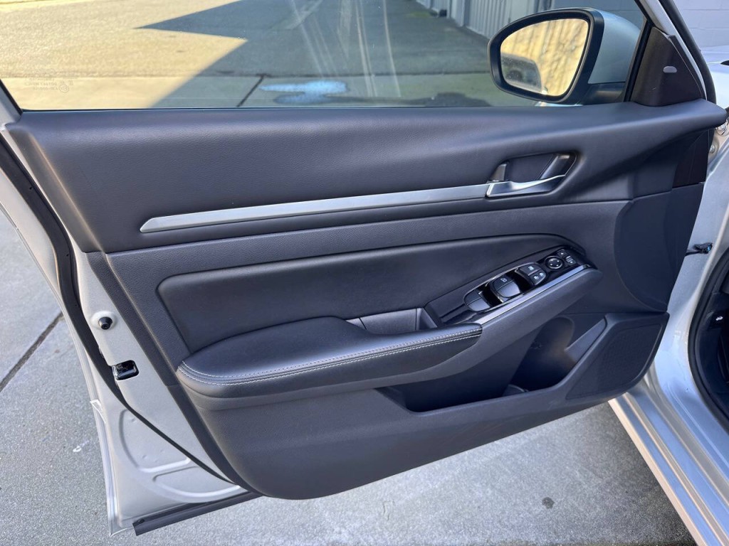 2023 Nissan Altima Image 37