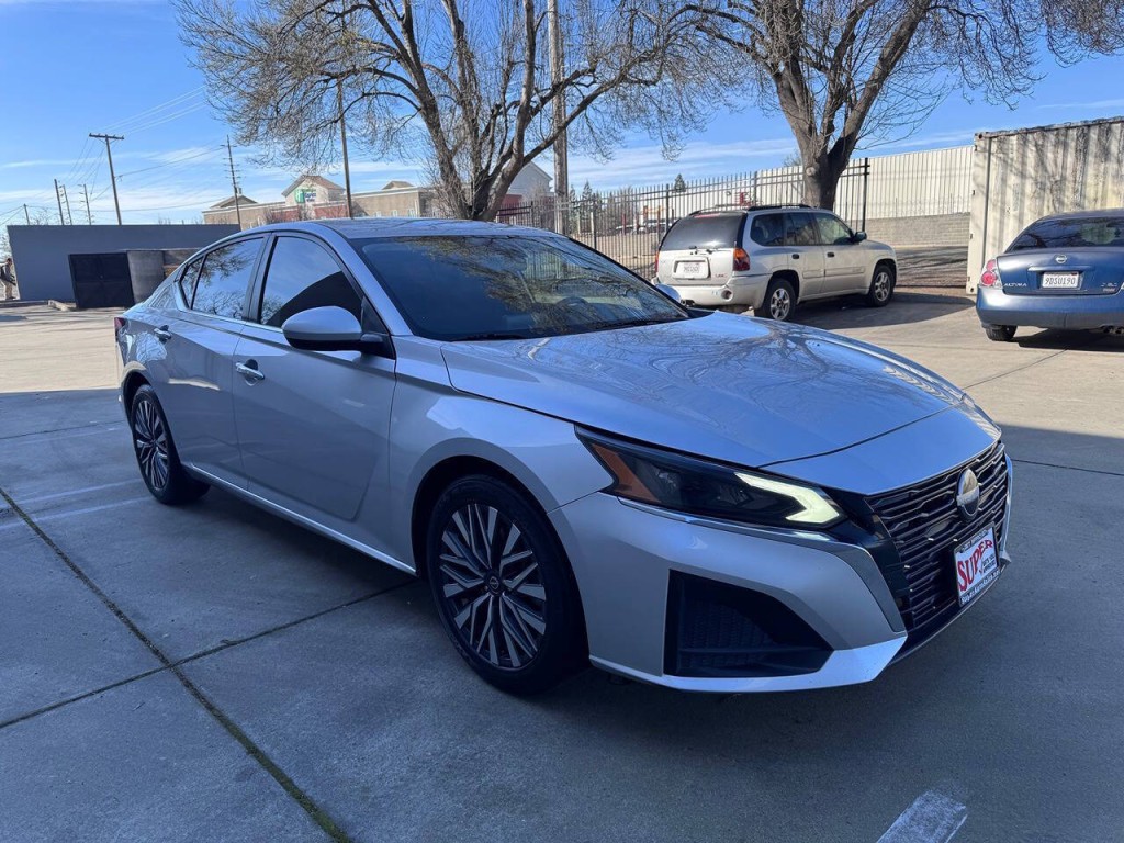 2023 Nissan Altima Image 53