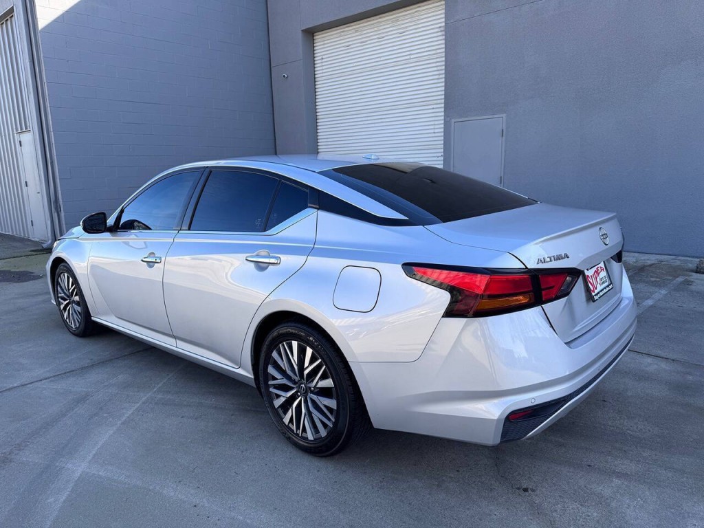 2023 Nissan Altima Image 57