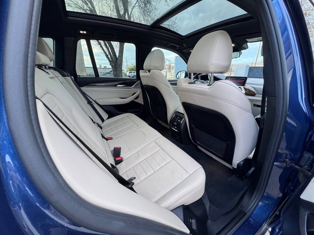 2019 BMW X3 Image 32