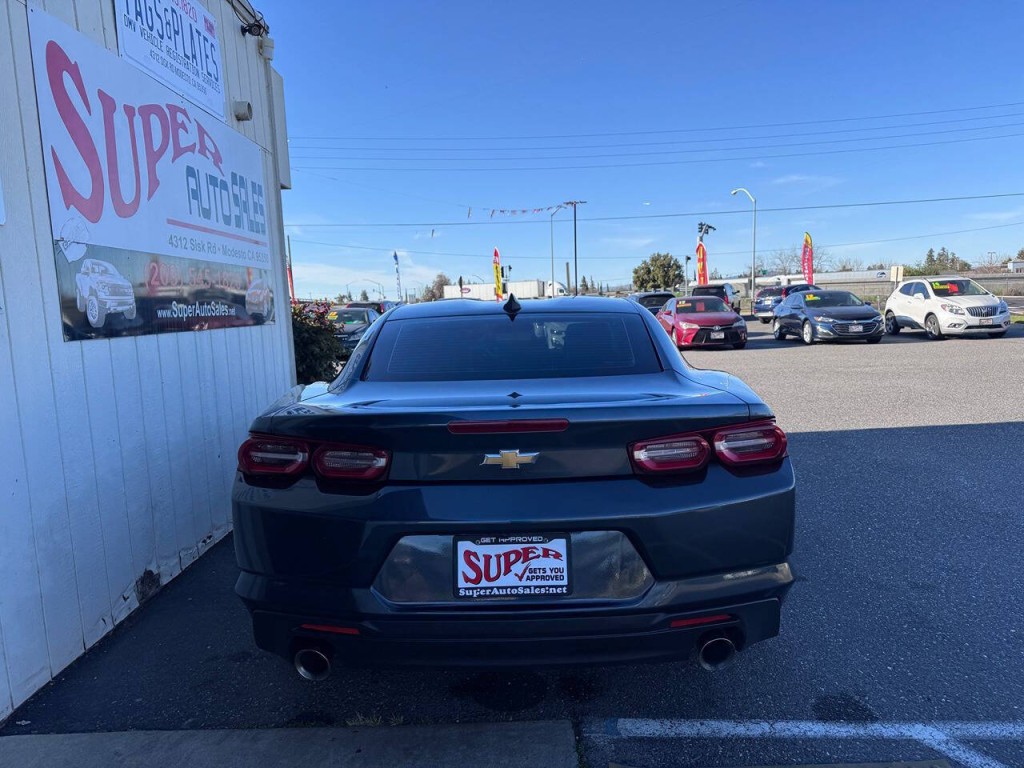 2019 Chevrolet Camaro Image 5