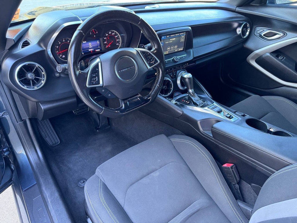 2019 Chevrolet Camaro Image 21