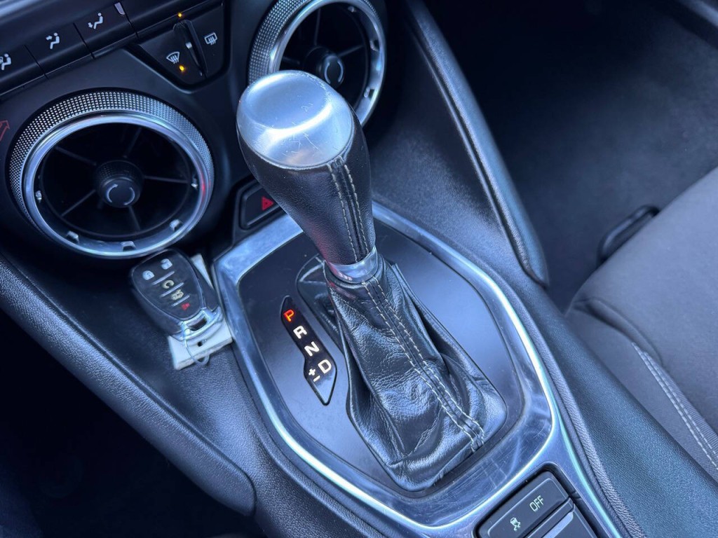 2019 Chevrolet Camaro Image 23