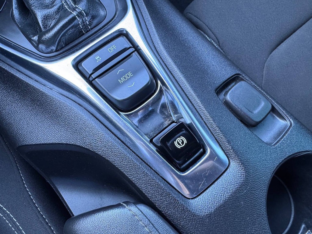 2019 Chevrolet Camaro Image 34