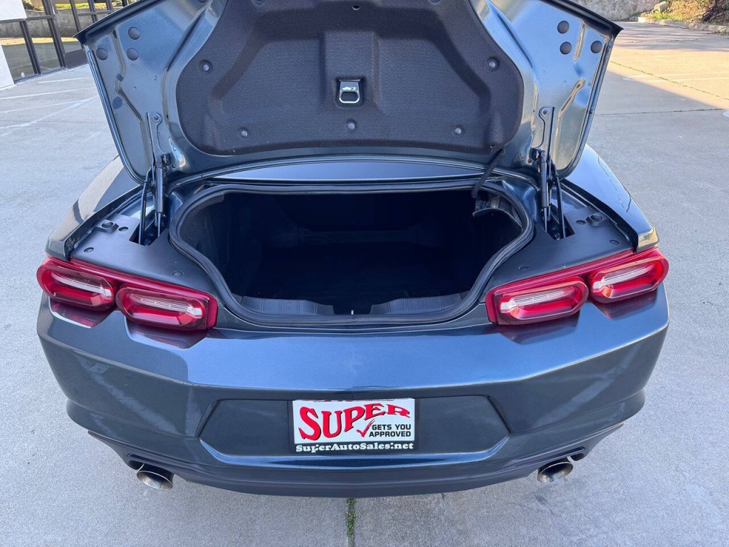 2019 Chevrolet Camaro Image 35