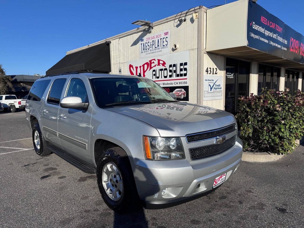 2011 Chevrolet Suburban Image 6