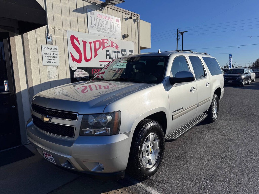 2011 Chevrolet Suburban Image 7
