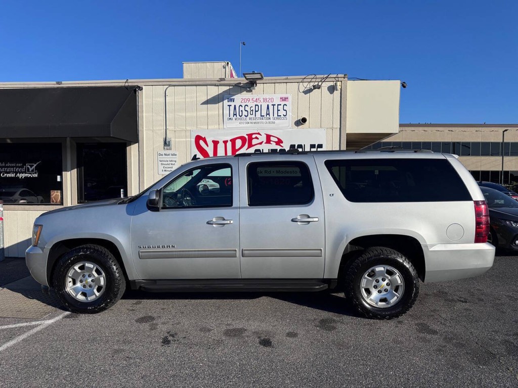 2011 Chevrolet Suburban Image 9