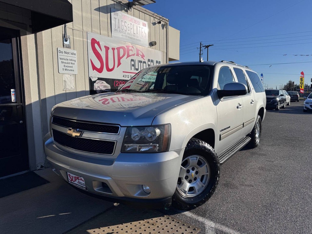 2011 Chevrolet Suburban Image 26