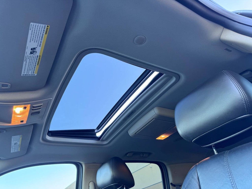 2011 Chevrolet Suburban Image 37