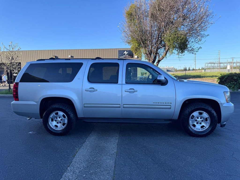 2011 Chevrolet Suburban Image 61