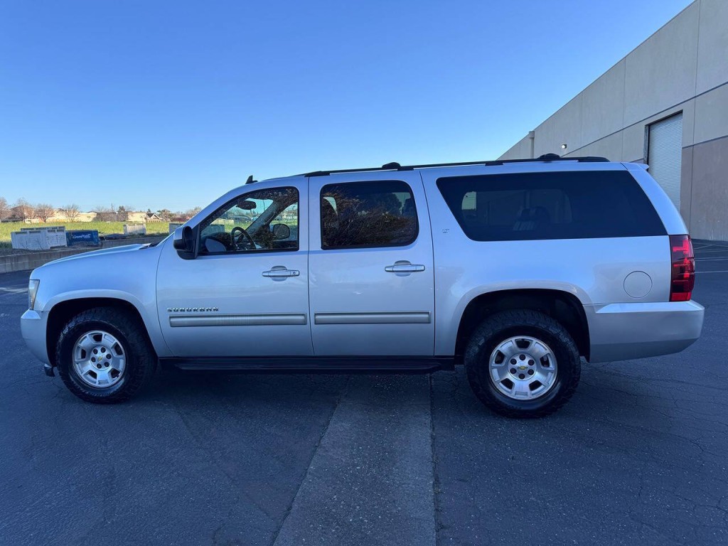 2011 Chevrolet Suburban Image 65