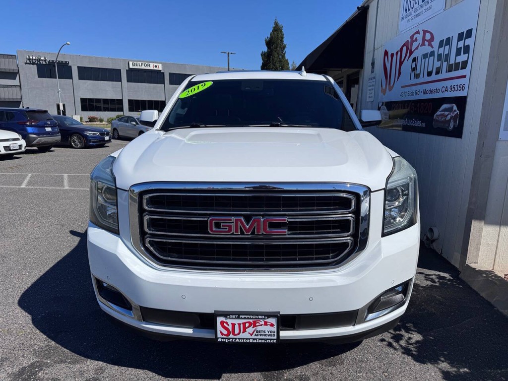 2019 GMC Yukon Image 3