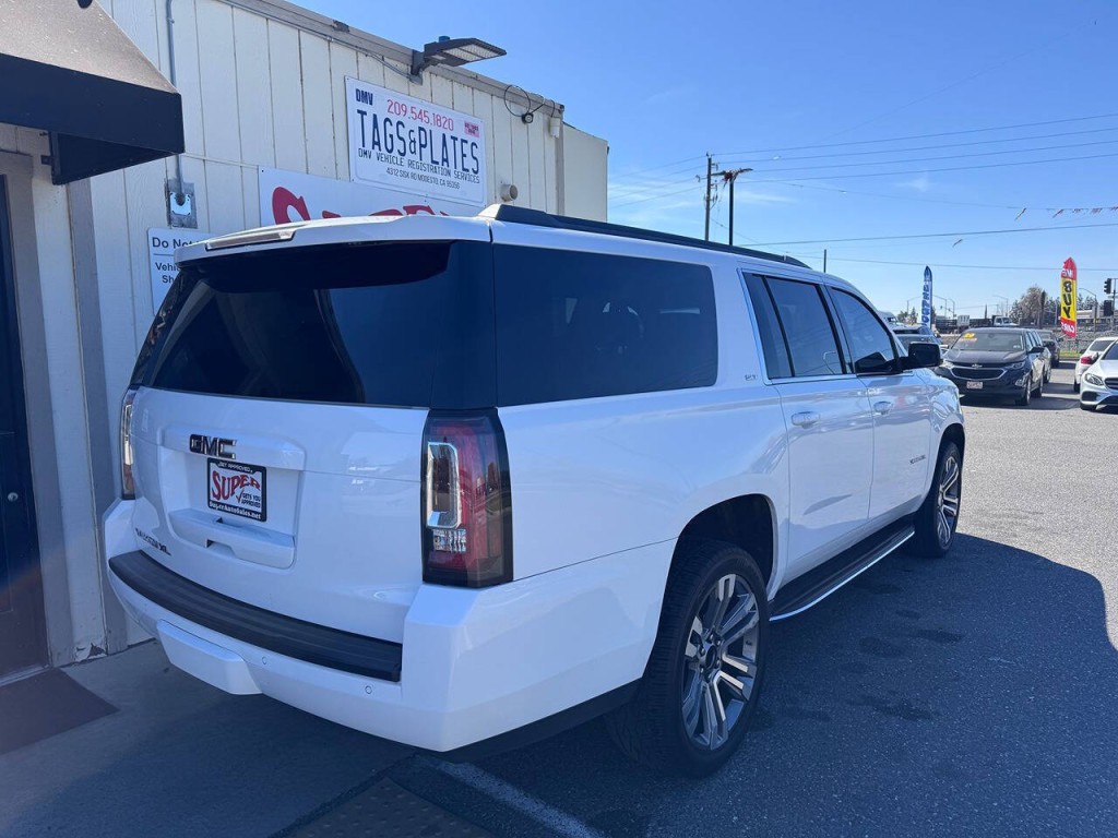 2019 GMC Yukon Image 9