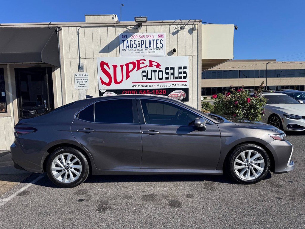 2022 Toyota Camry Image 8