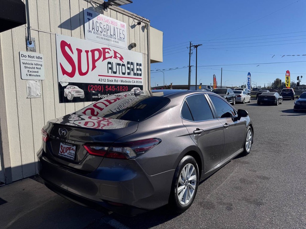 2022 Toyota Camry Image 10