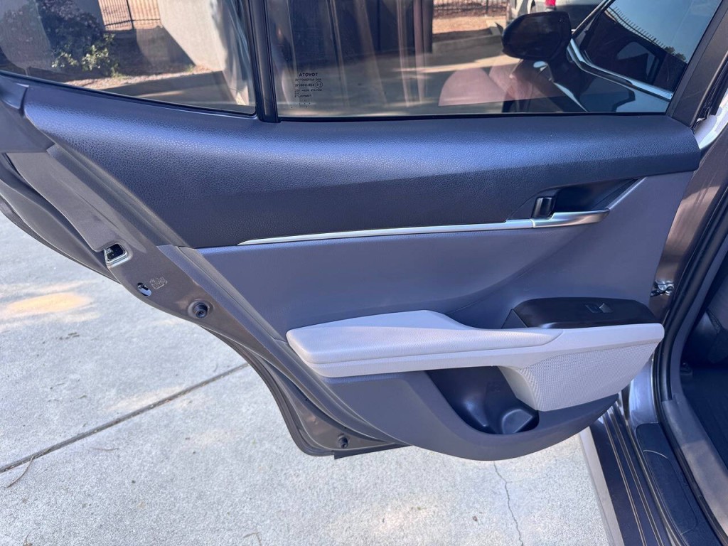 2022 Toyota Camry Image 38