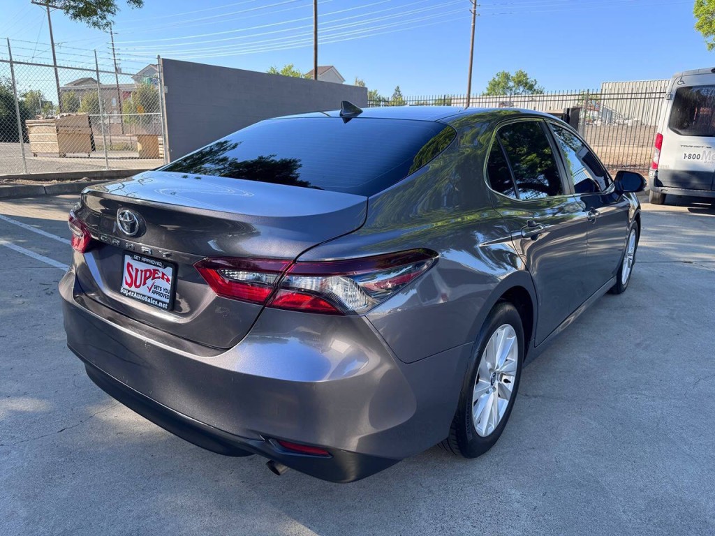 2022 Toyota Camry Image 55