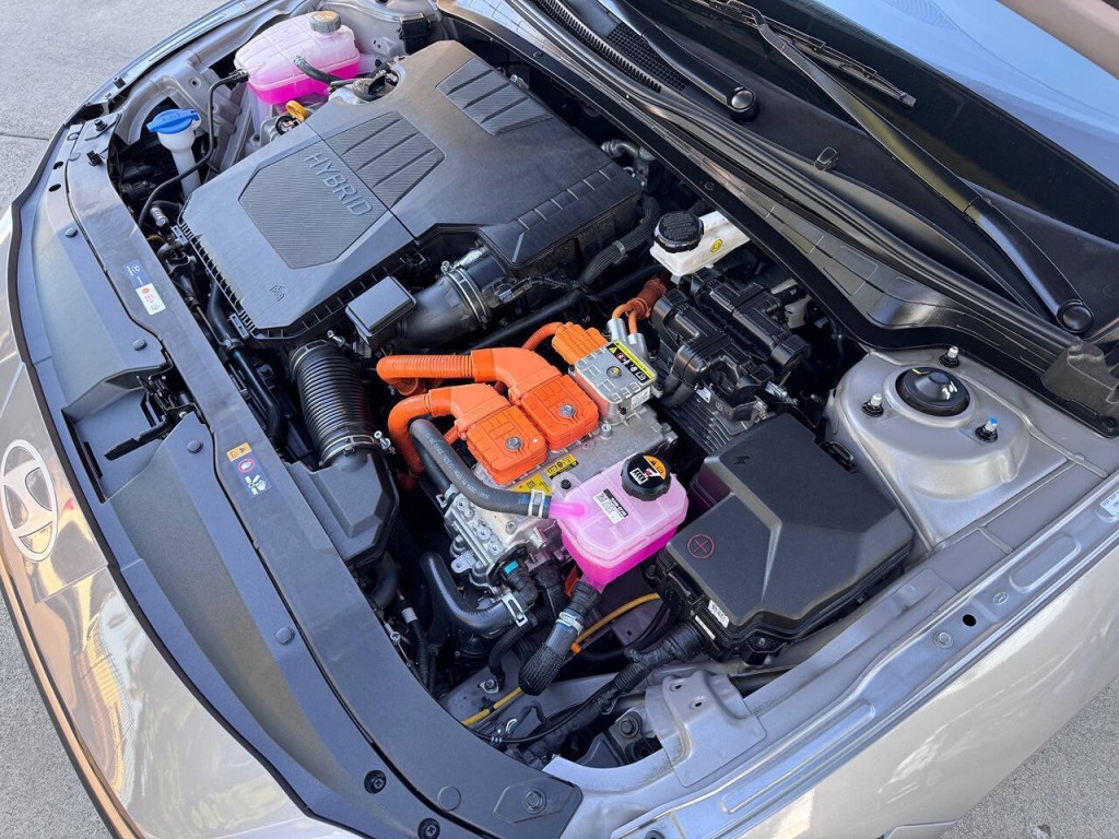 2025 Hyundai Elantra Image 23