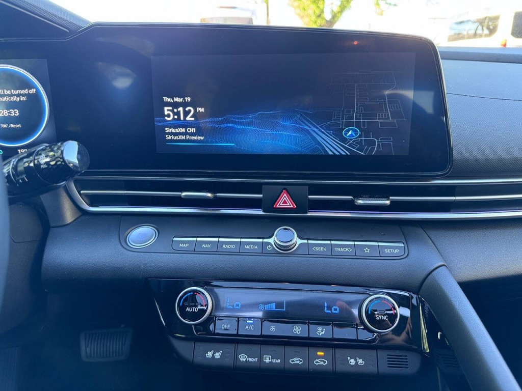 2025 Hyundai Elantra Image 34