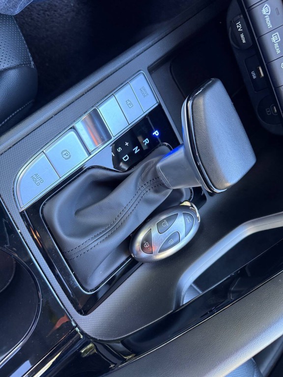 2025 Hyundai Elantra Image 37