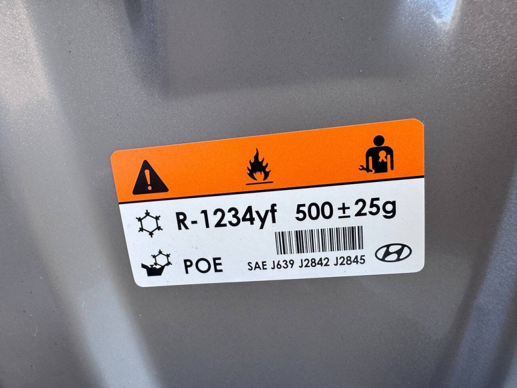 2025 Hyundai Elantra Image 48