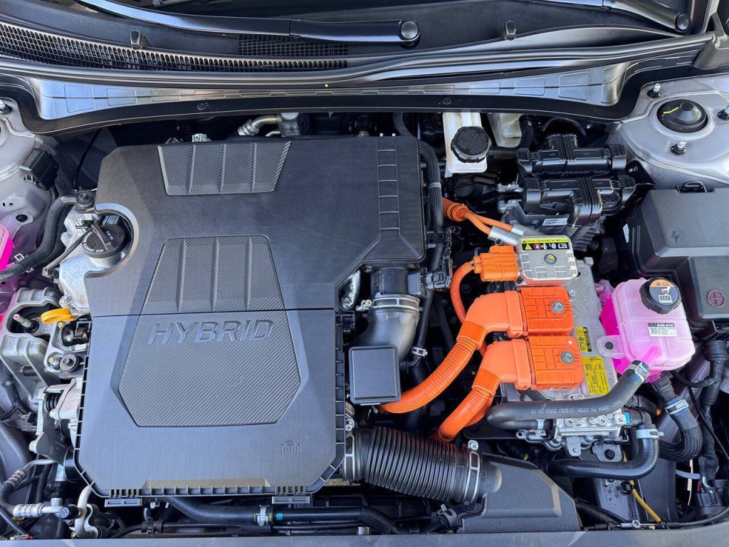 2025 Hyundai Elantra Image 51