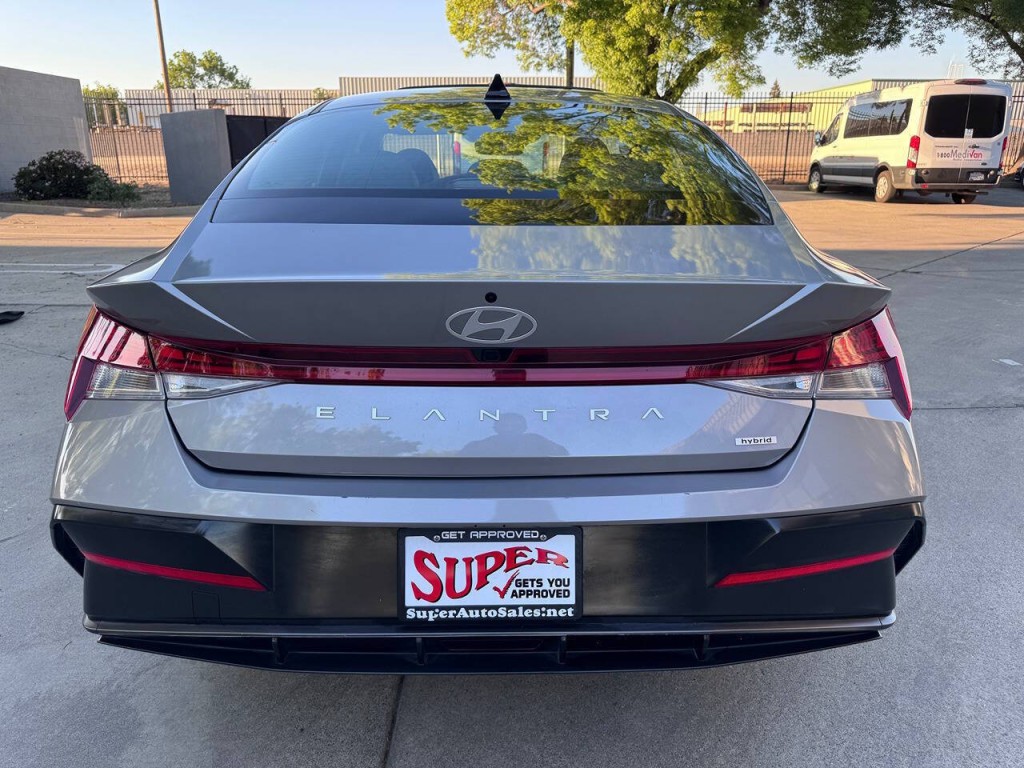 2025 Hyundai Elantra Image 62