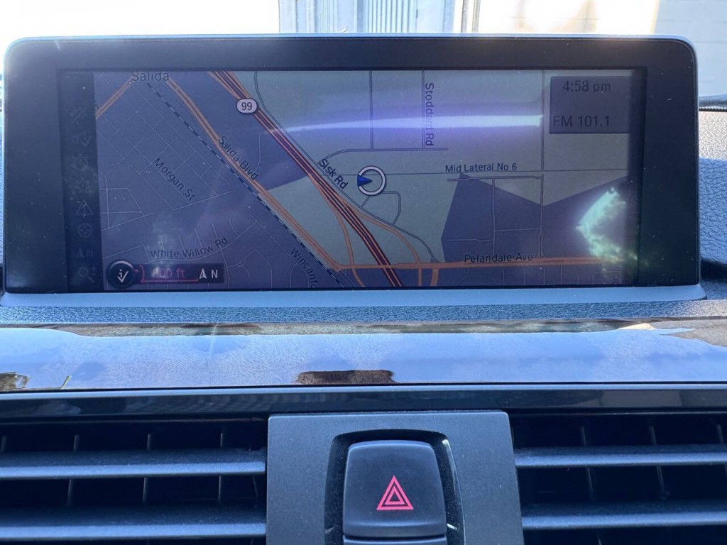 2013 BMW 3 Series Image 20