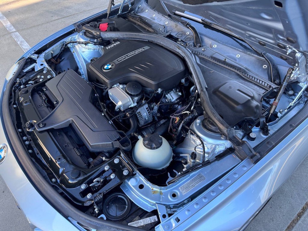 2013 BMW 3 Series Image 43