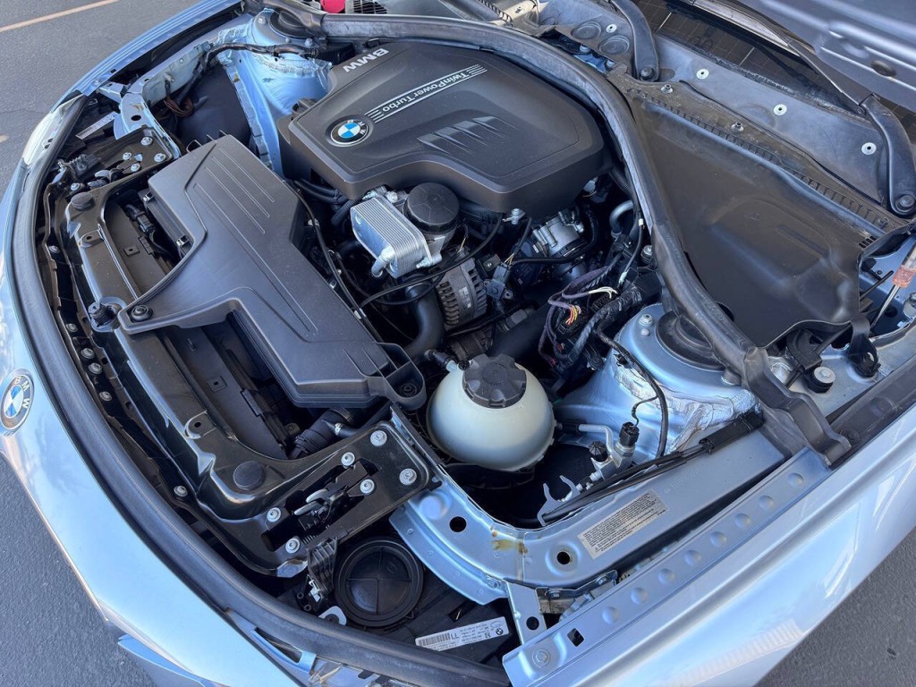 2013 BMW 3 Series Image 43