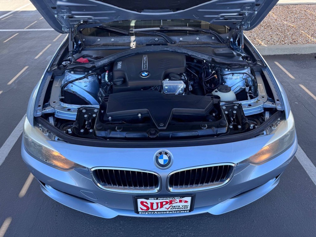 2013 BMW 3 Series Image 44