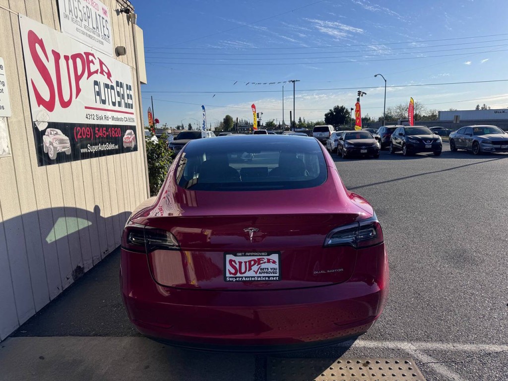2018 Tesla Model 3 Image 4