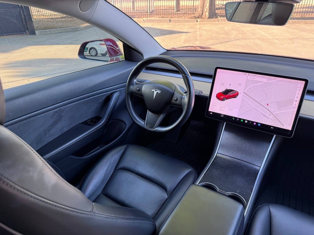 2018 Tesla Model 3 Image 15