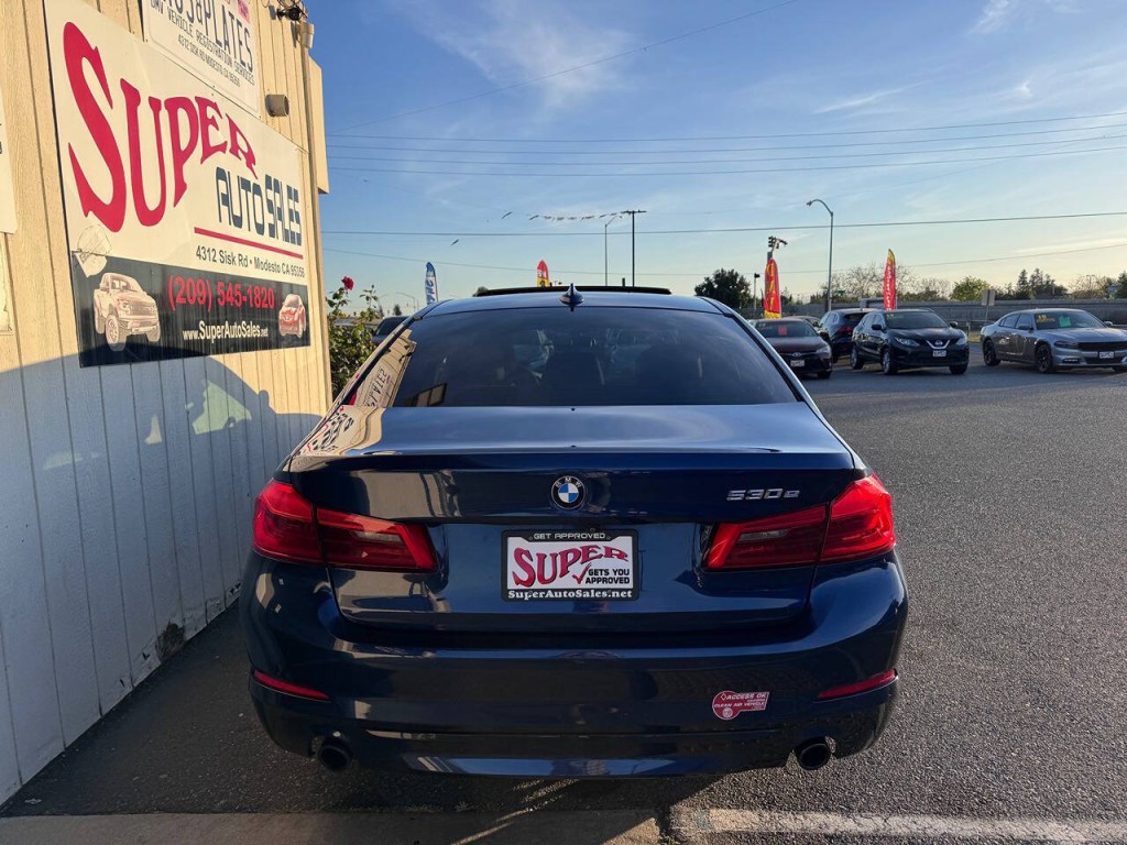 2018 BMW 5 Series Image 4