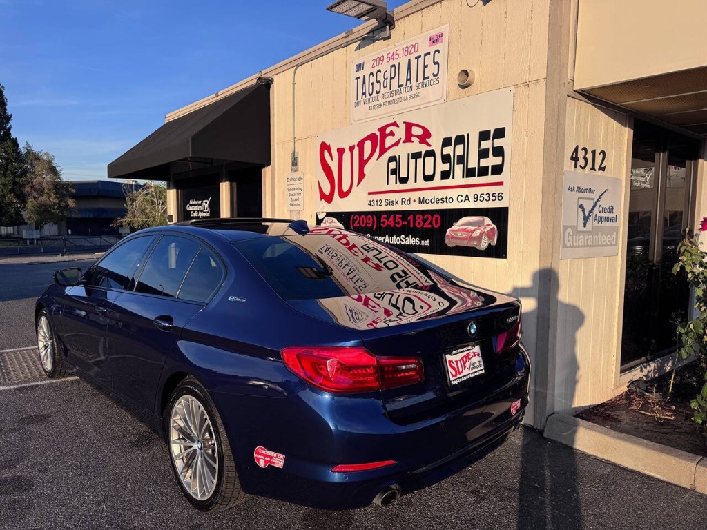 2018 BMW 5 Series Image 10