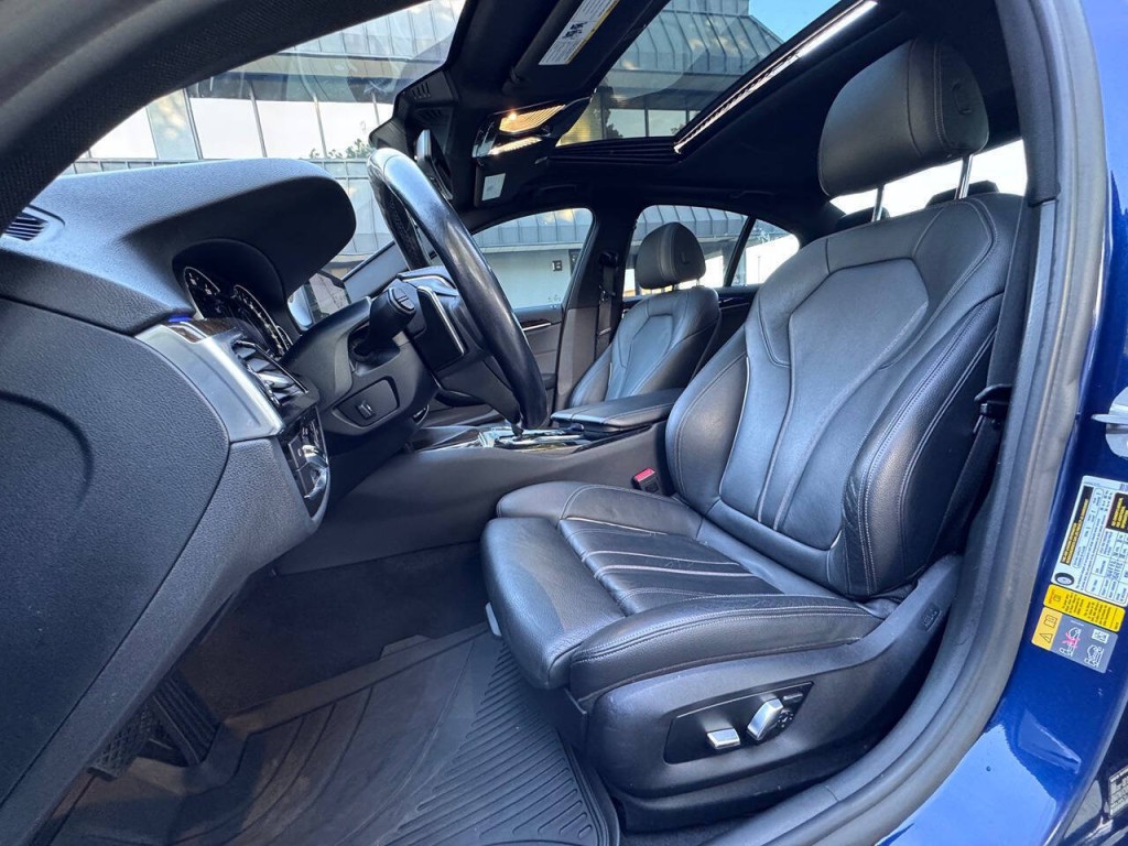 2018 BMW 5 Series Image 11